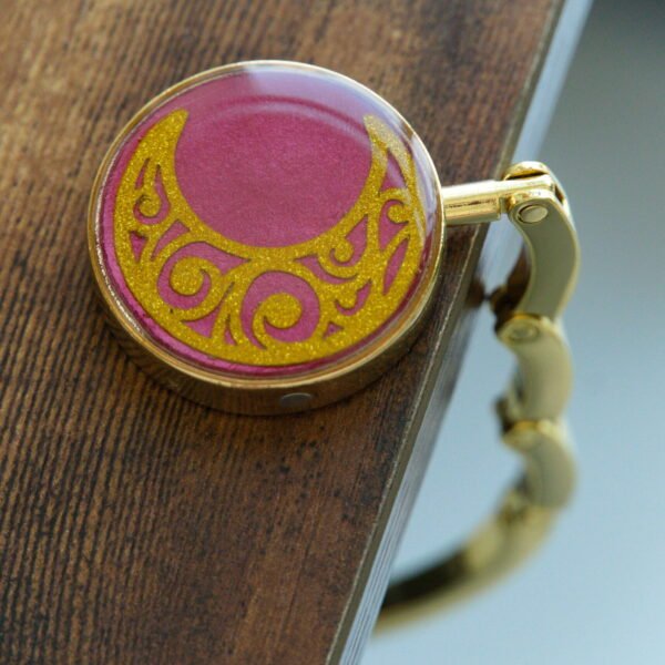 Purse hook crescent red