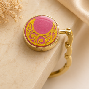 Purse hook crescent